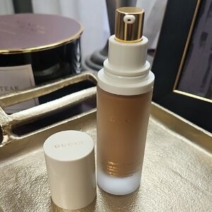 Gucci Foundation - Medium 380N